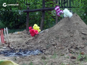 cách chăm sóc mộ mới chôn